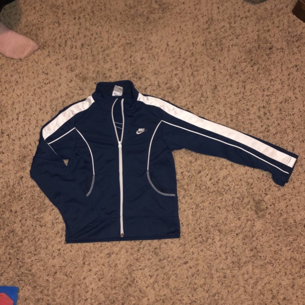 Boys medium navy Nike zip up jacket